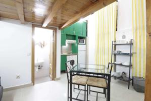 Elegante estudio en alquiler en Almagro photo 0