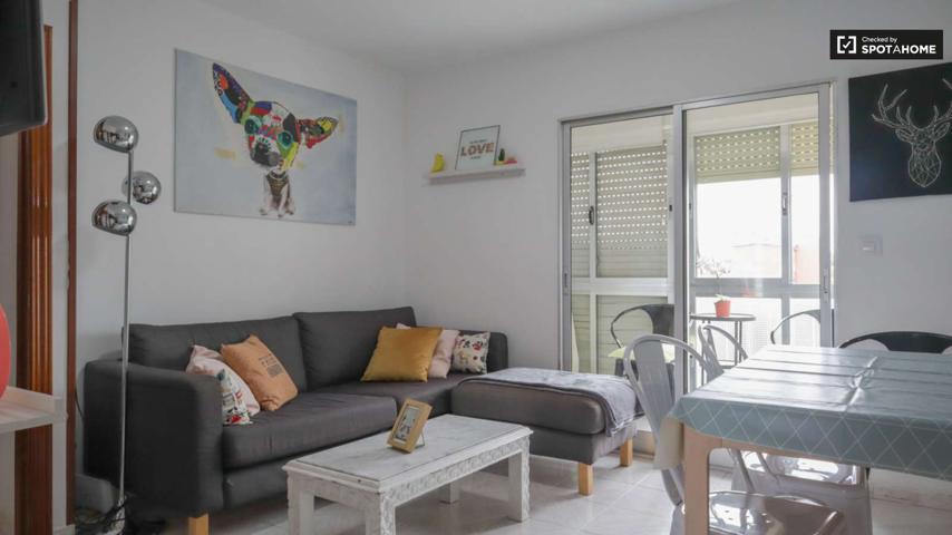 Apartamento de 3 dormitorios con terraza acristalada en alquiler cerca de Dehesa Boyal Park en Villaverde photo 0