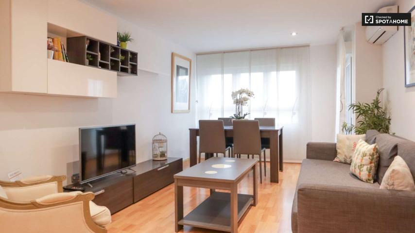 Apartamento de 2 dormitorios en alquiler en Hortaleza. photo 0