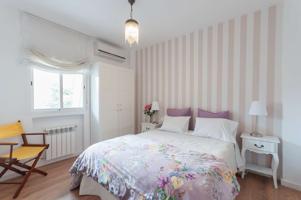 Apartamento de 2 dormitorios en alquiler en Embajadores photo 0