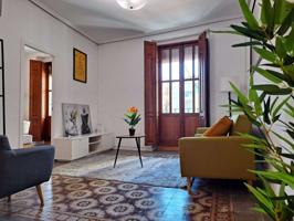 Apartamento de 2 dormitorios en alquiler en Valencia photo 0