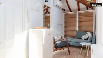 Apartamento de 1 dormitorio en alquiler en Madrid photo 0