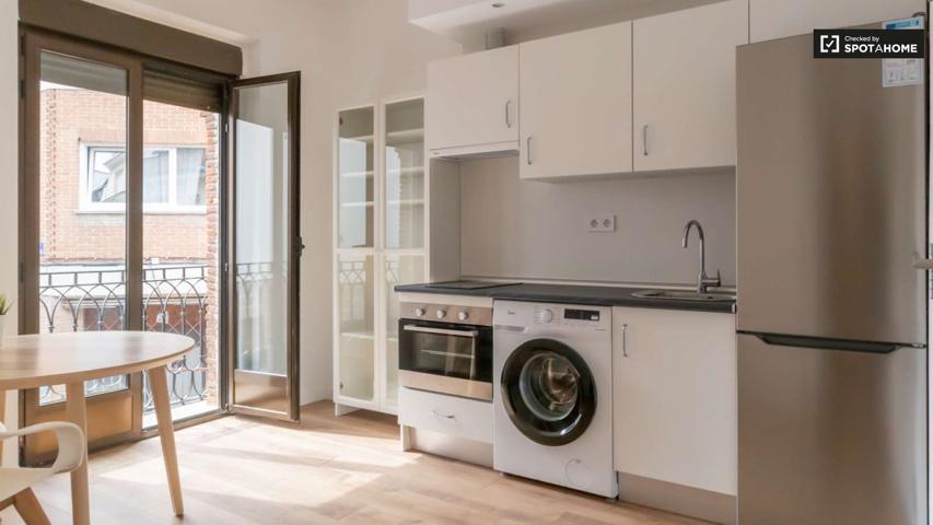 Se alquila piso de 2 habitaciones en Cuatro Caminos, gastos incluidos photo 0