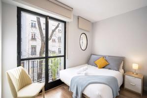 Apartamento de 3 dormitorios en alquiler en Palos De Moguer, Madrid photo 0