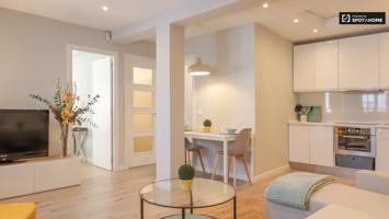 Apartamento de 2 dormitorios en alquiler en Tetuán, Madrid photo 0