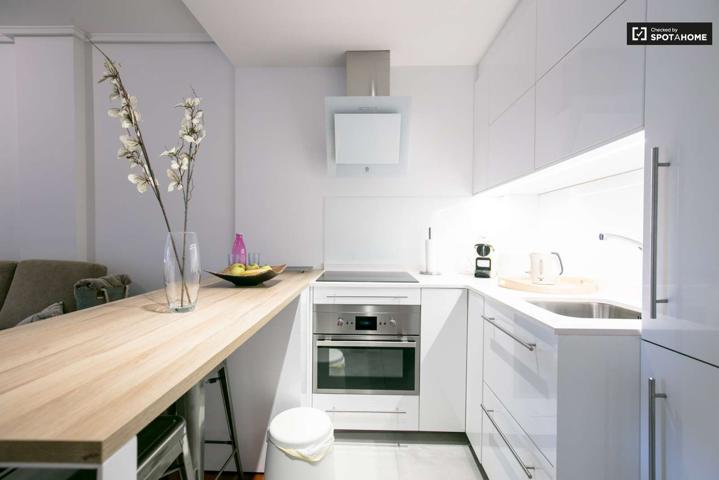 Elegante estudio en alquiler en Basurto photo 0