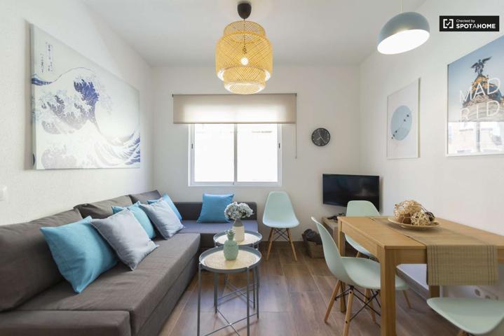 Elegante apartamento de 3 dormitorios en alquiler en Carabanchel - Solo mujeres photo 0