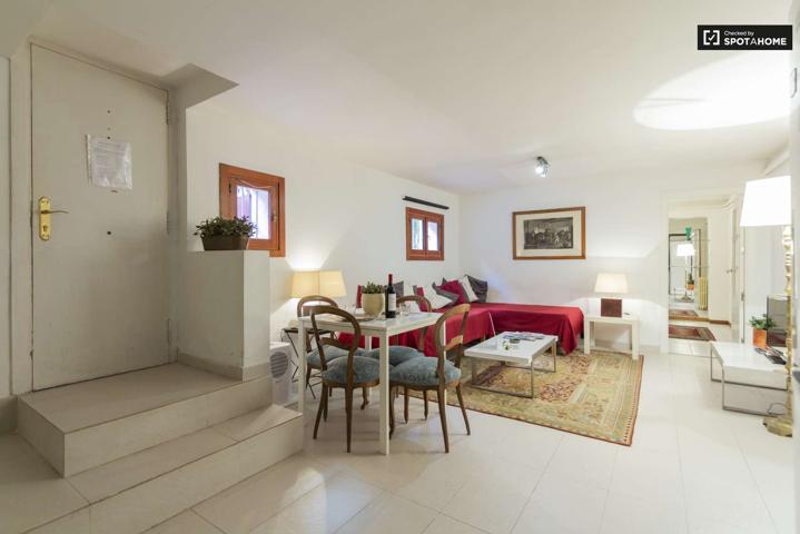 Elegante apartamento de 2 dormitorios en alquiler en Chamartín photo 0