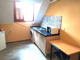 Piso de 1 dormitorio en alquiler en Pozuelo de Alarcón, perfecto para profesionales o estudiantes. photo 0