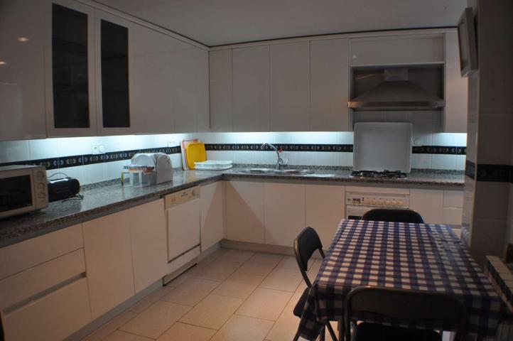 Se alquila piso de 3 habitaciones en Pajaritos, solo estudiantes photo 0
