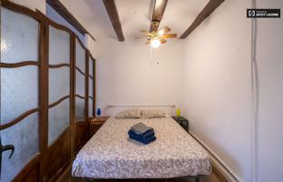 Apartamento tipo estudio en alquiler en Barrio del Carmen, Valencia photo 0