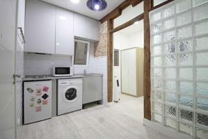 Apartamento de 1 habitación en alquiler en Malasaña, Madrid photo 0