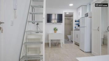 Estudio en alquiler en Valdezarza, gastos incluidos photo 0