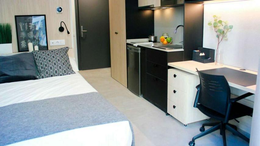 Apartamento en alquiler en Extramurs, Valencia photo 0