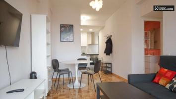 Apartamento de 3 habitaciones en alquiler en Madrid photo 0