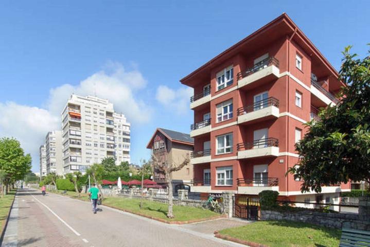 Se alquila piso de 4 habitaciones en Santander, no fumar. photo 0