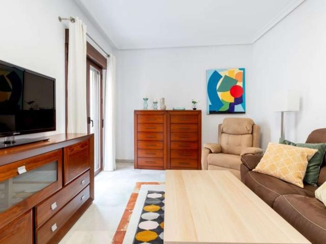 Apartamento de 2 dormitorios en alquiler en Centro photo 0