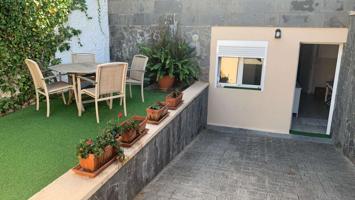 Piso de 2 habitaciones en alquiler en Santa Brígida photo 0
