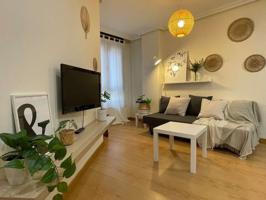 Piso en alquiler de 1 dormitorio en Oviedo photo 0