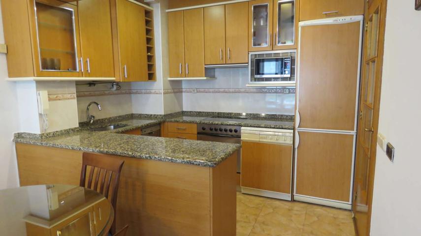 Piso en alquiler de 2 habitaciones en Donostia-San Sebastián photo 0