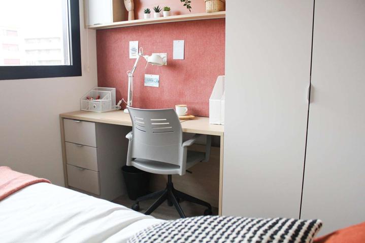 Cama individual en habitación en alquiler cerca de la UPNA, Pamplona photo 0