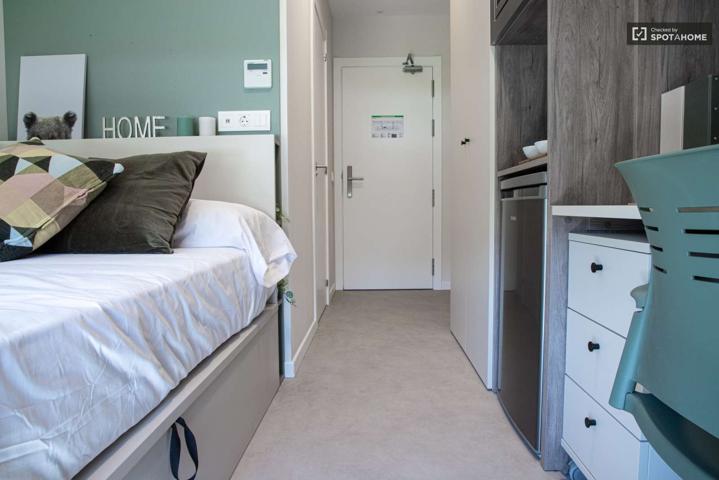 Estudio en alquiler en residencia en Getafe photo 0