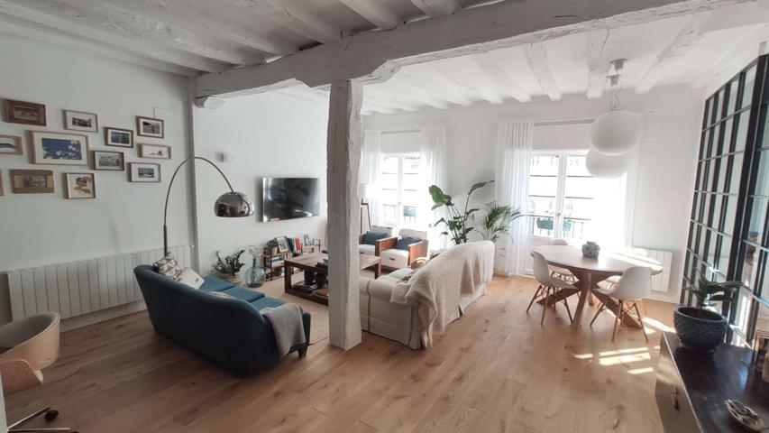 Apartamento de 2 habitaciones en alquiler en Casco Viejo, gastos incluidos photo 0