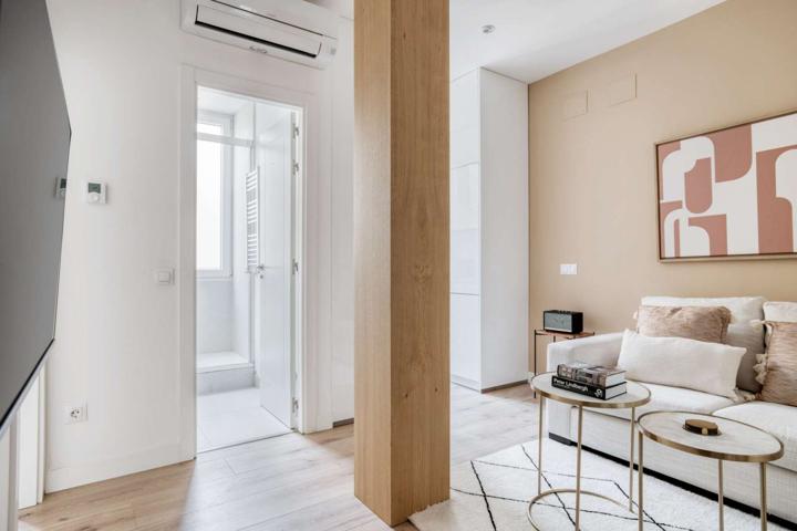 Apartamento de 2 dormitorios en alquiler en Goya photo 0