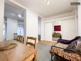Apartamento de 1 dormitorio en alquiler en Embajadores photo 0