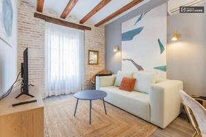 Apartamento de 2 habitaciones en alquiler en El Botánico photo 0