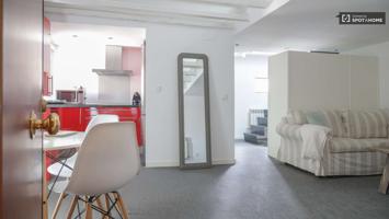Piso de 1 dormitorio en alquiler en Castellana, Madrid, sin internet. photo 0