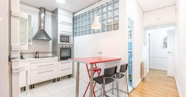 Piso de 3 dormitorios en alquiler en Atocha photo 0