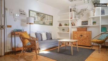 Apartamento de 3 dormitorios en alquiler en Lavapiés photo 0