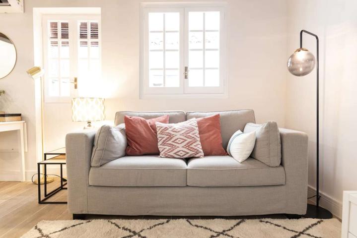 Apartamento de 1 dormitorio en alquiler en Embajadores photo 0