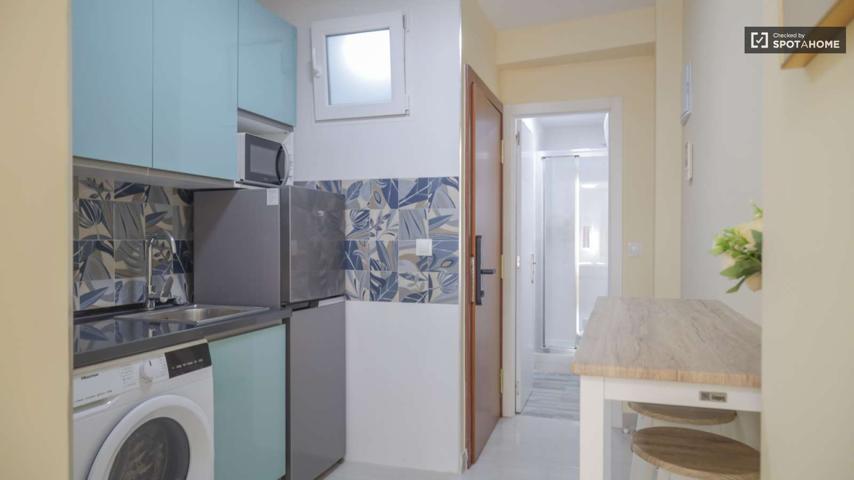 Estudio en alquiler en Bellas Vistas, gastos incluidos photo 0