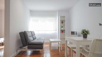 Apartamento de 2 dormitorios en alquiler en Bellas Vistas photo 0