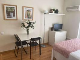 Estudio en alquiler en Recoletos, Madrid. photo 0