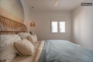 Apartamento de 2 dormitorios en alquiler en Valencia photo 0