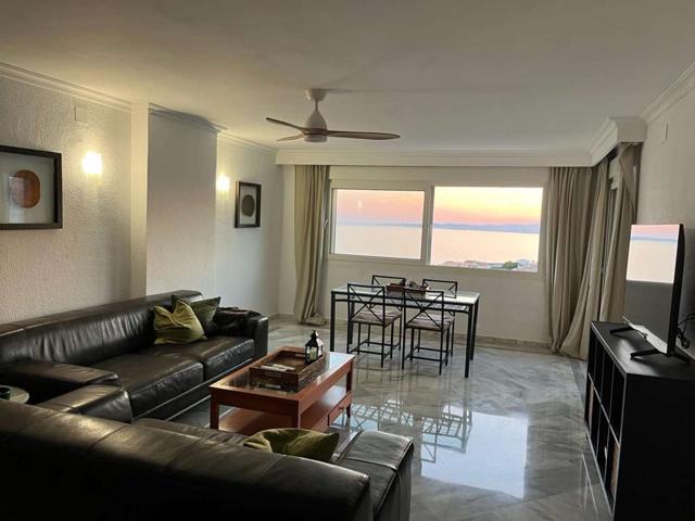 Apartamento de 1 dormitorio en alquiler en Benalmádena photo 0