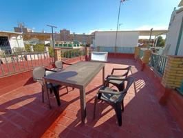 Apartamento de 2 habitaciones en alquiler en Rochelambert, Sevilla photo 0