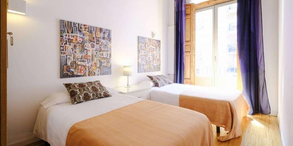 Apartamento de 3 habitaciones en alquiler en Cortes, se admiten mascotas con restricciones photo 0