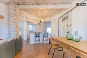 Se alquila piso de 2 habitaciones en Russafa, solo para trabajadores y posgraduados. photo 0