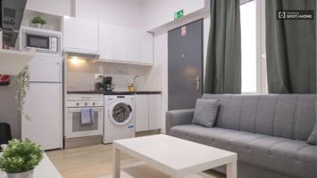 Apartamento de 1 dormitorio en alquiler en Tetuán photo 0