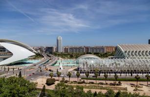 Piso en alquiler de 3 habitaciones en Ciutat de les Arts i les Ciències photo 0
