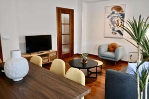 Apartamento de 4 dormitorios en alquiler en madrid. photo 0