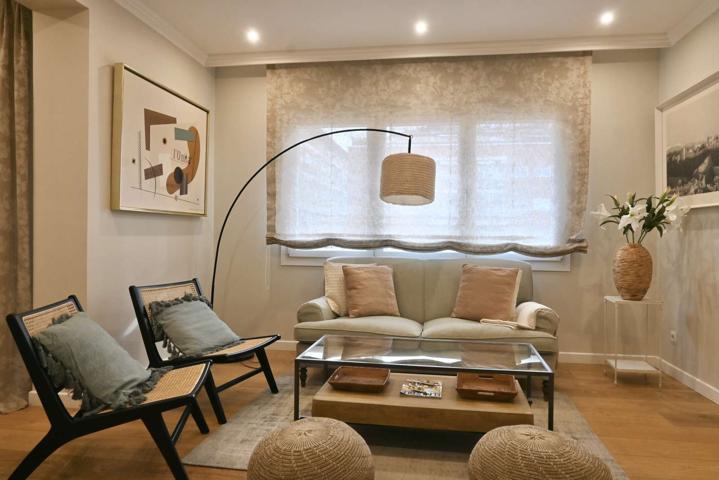 Apartamento de 3 habitaciones en alquiler en Madrid photo 0