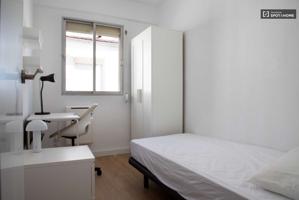 Habitación en alquiler en apartamento de 3 dormitorios en Getafe, Madrid photo 0