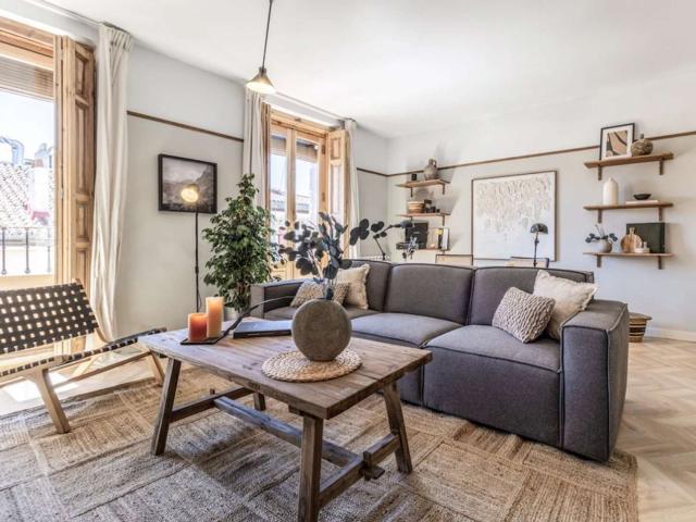 Apartamento de 4 dormitorios en alquiler en madrid. photo 0