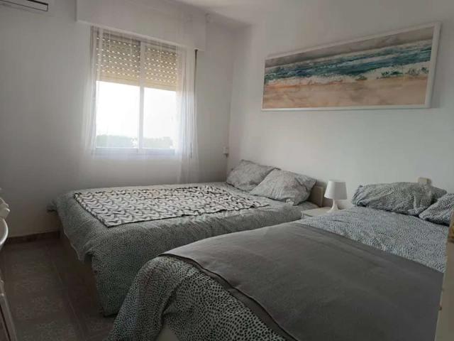 Piso de 3 habitaciones en alquiler en Valdezarza photo 0