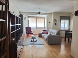 Piso de 3 habitaciones en alquiler en Russafa, Valencia, gastos incluidos. photo 0
